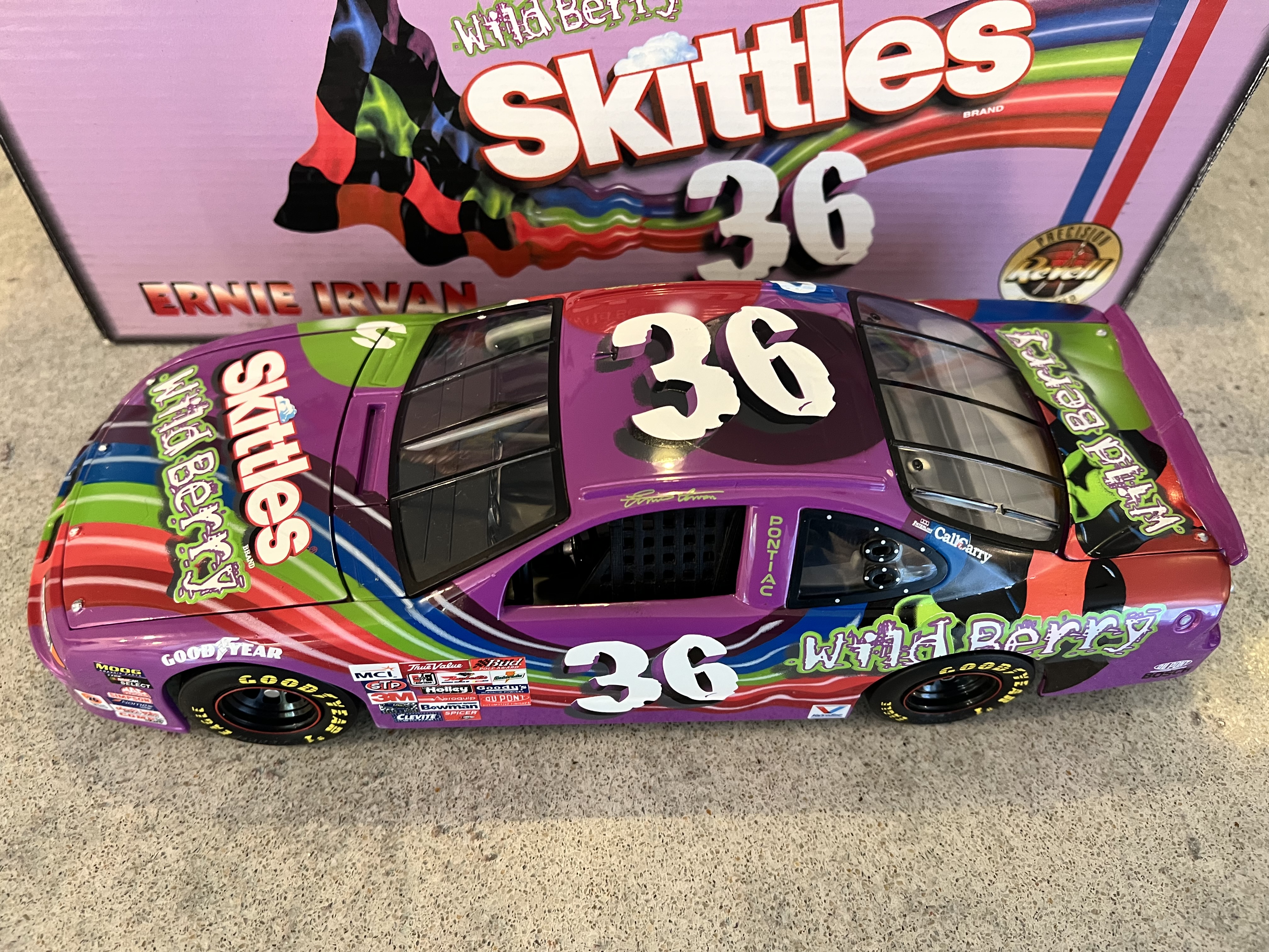 1998 Ernie Irvan #36 Skittles Wild Berry Pontiac - Revell 1:18