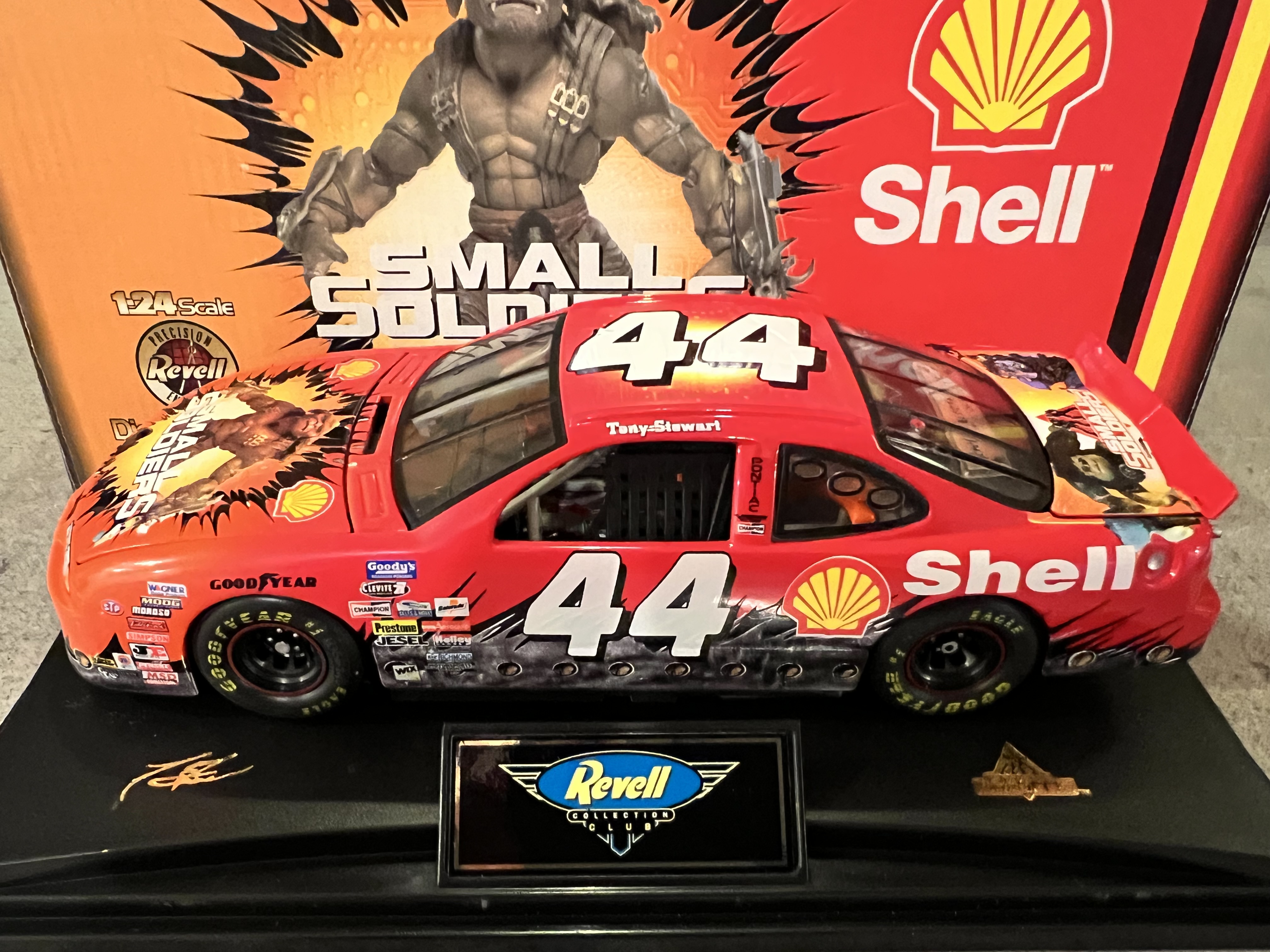 1998 Tony Stewart #44 Shell/Small Soldiers Pontiac - Revell 1:24