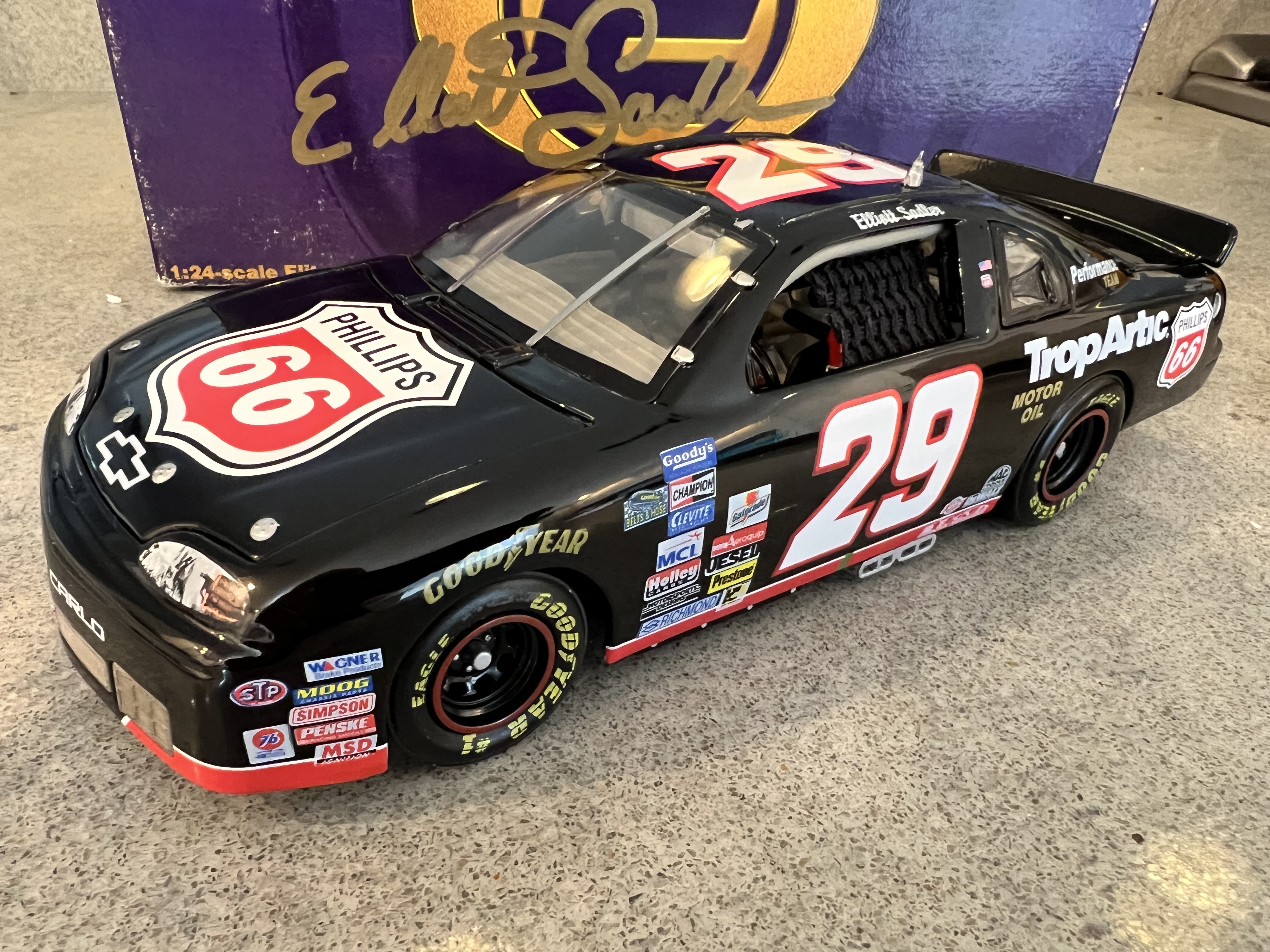 1997 Elliot Sadler #29 Phillips Monte Carlo Action 1:24 1 of 1200