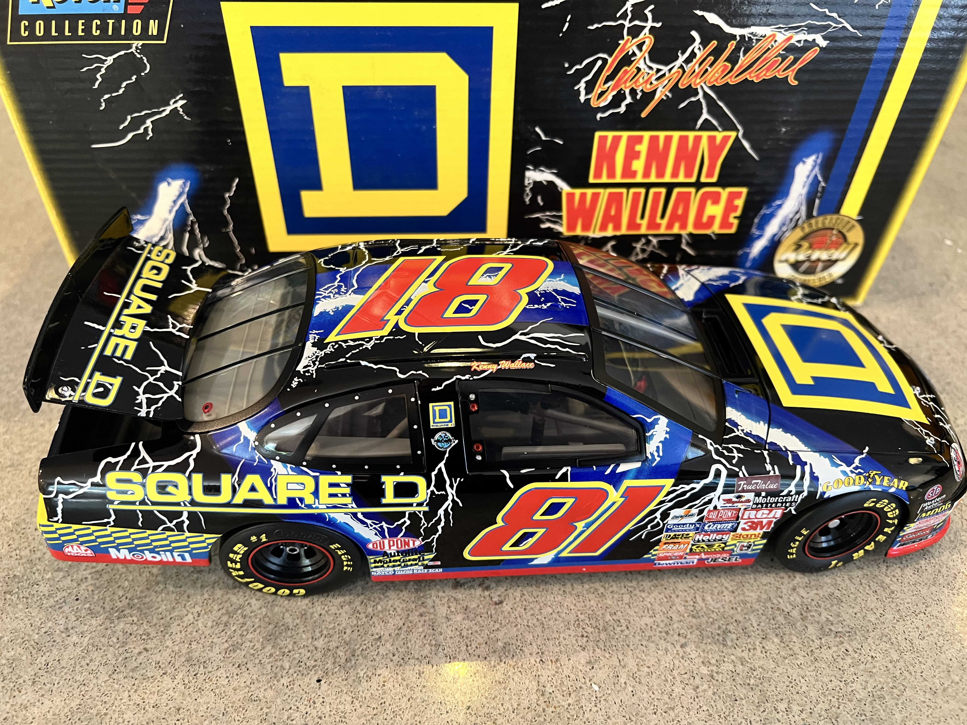 1998 Kenny Wallace #81 Square D Taurus - Revell 1:18