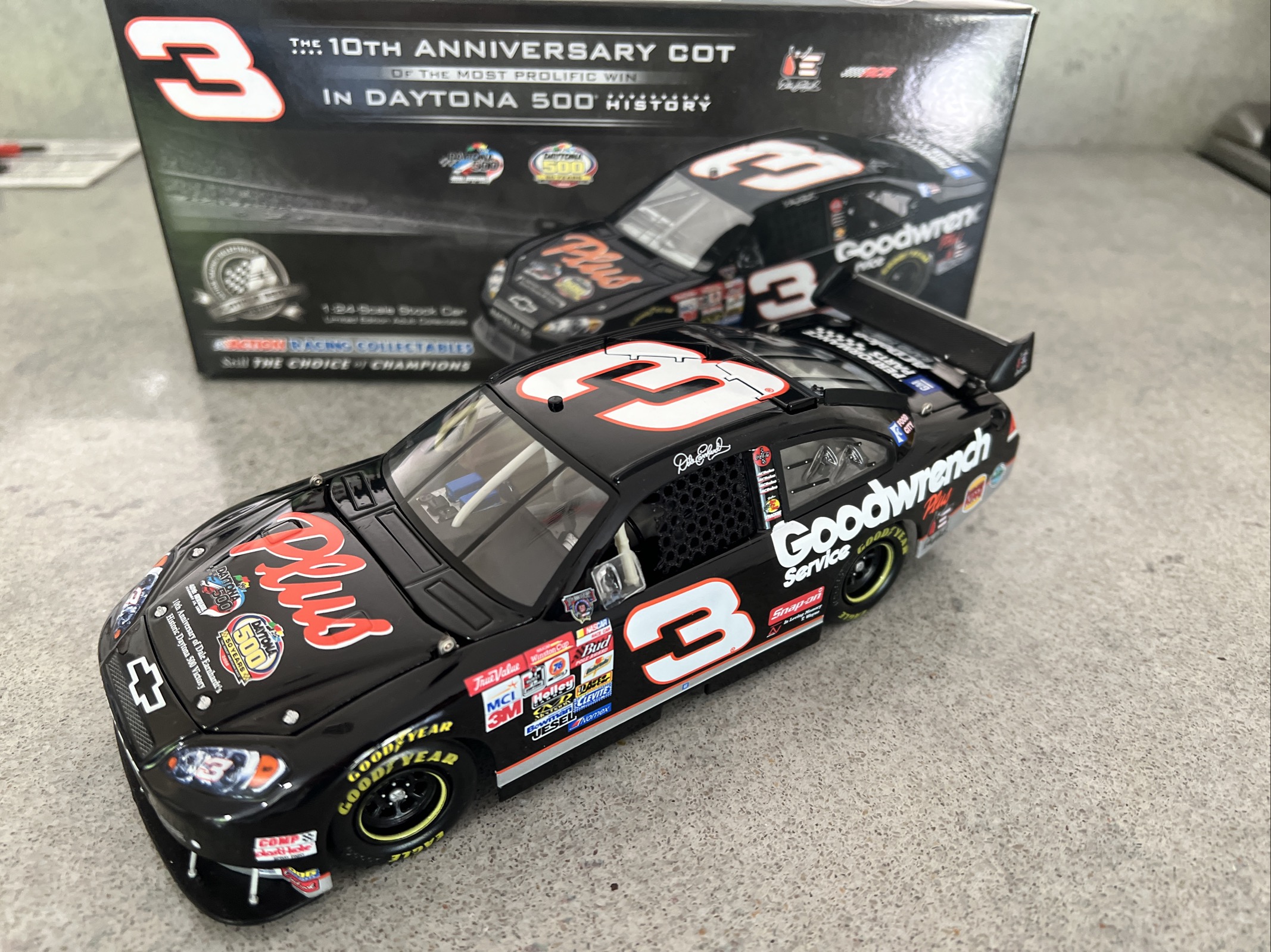 2008 Dale Earnhardt #3 Goodwrench Impala 10th anniversary 1:24 COT - Action
