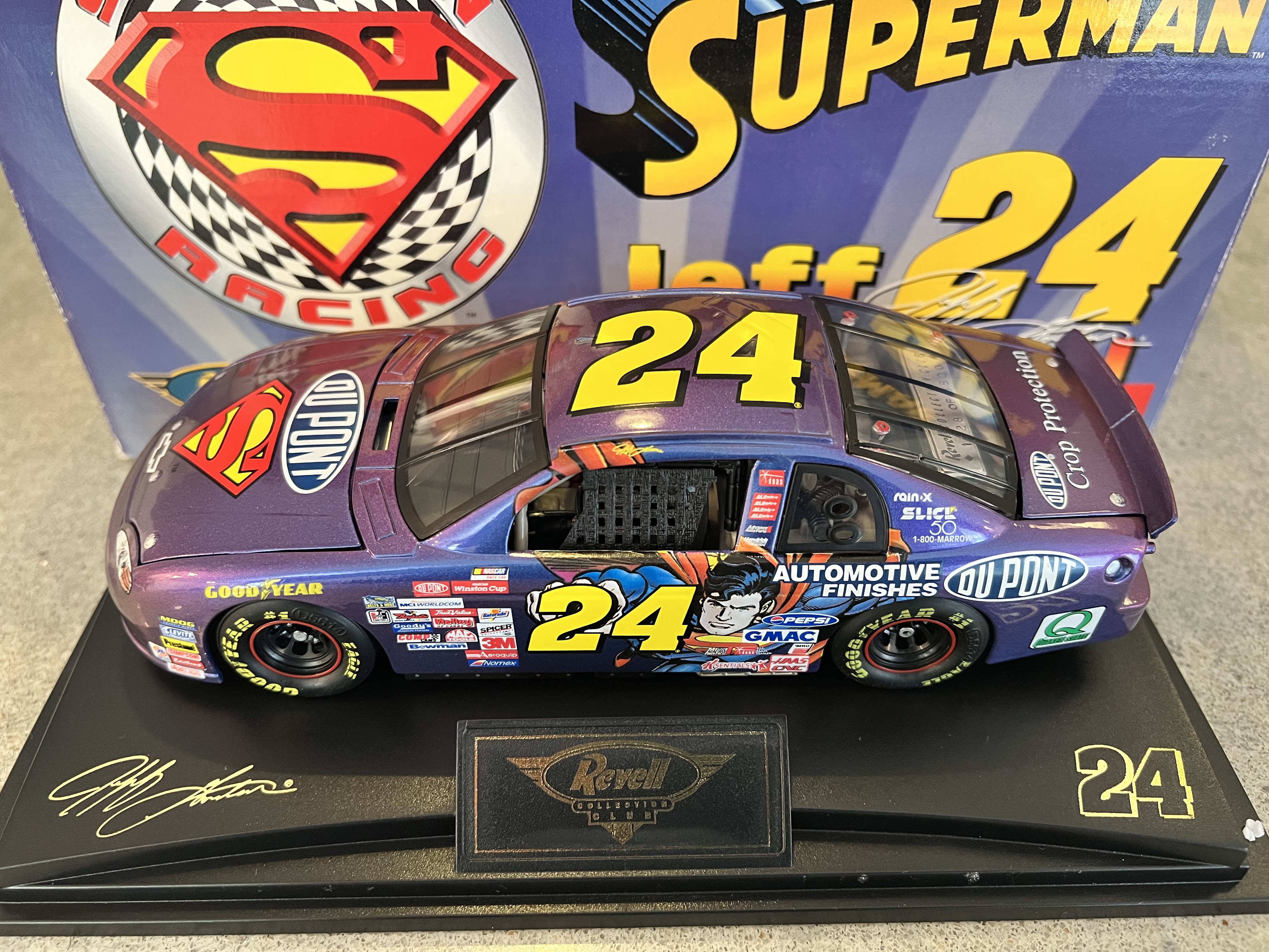 1999 Jeff Gordon #24 Dupont Superman Monte Carlo Revell 1:24