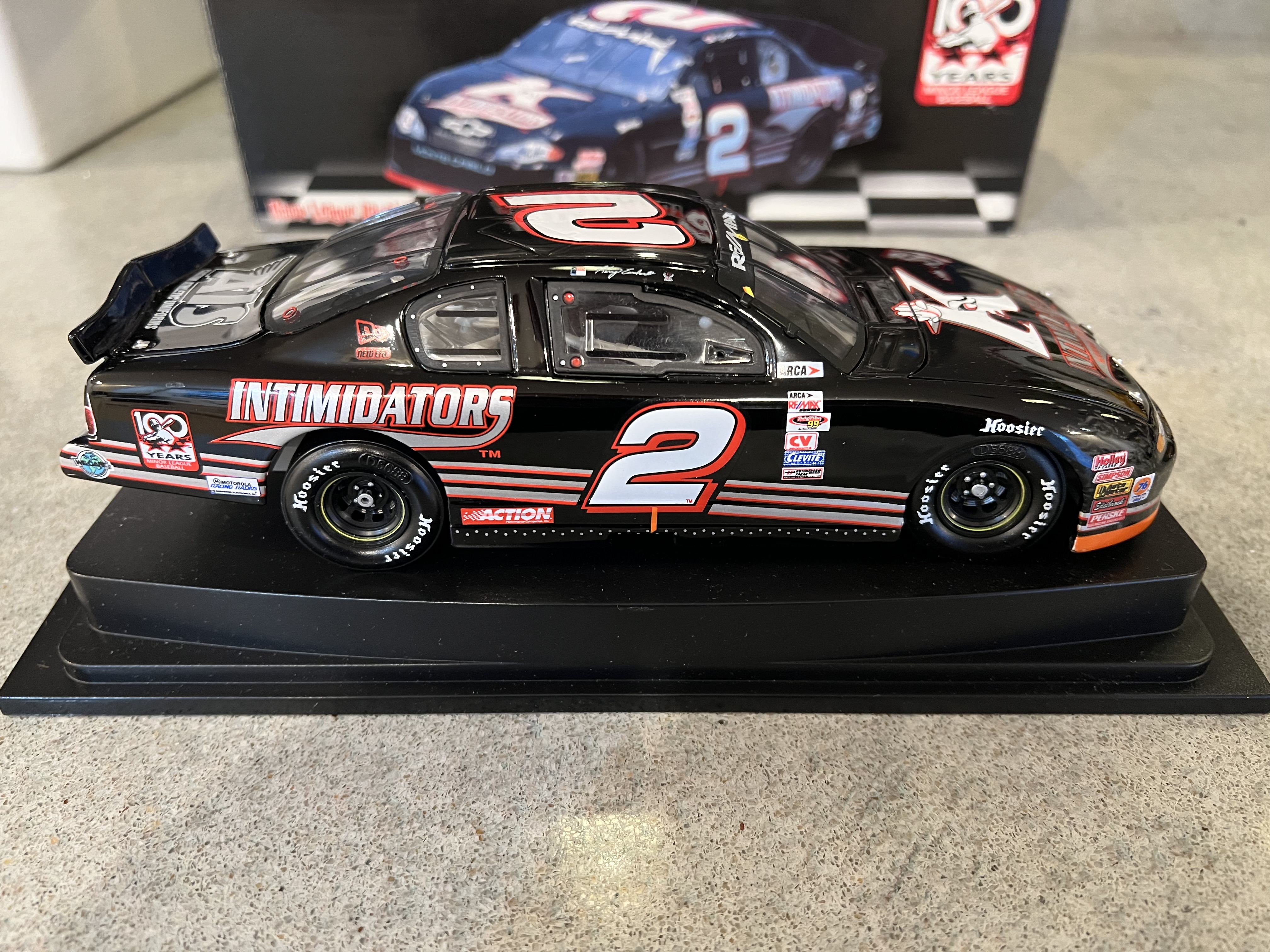 2001 Kerry Earnhardt #2 Kannapolis Intimidators Monte Carlo - Revell 1:24
