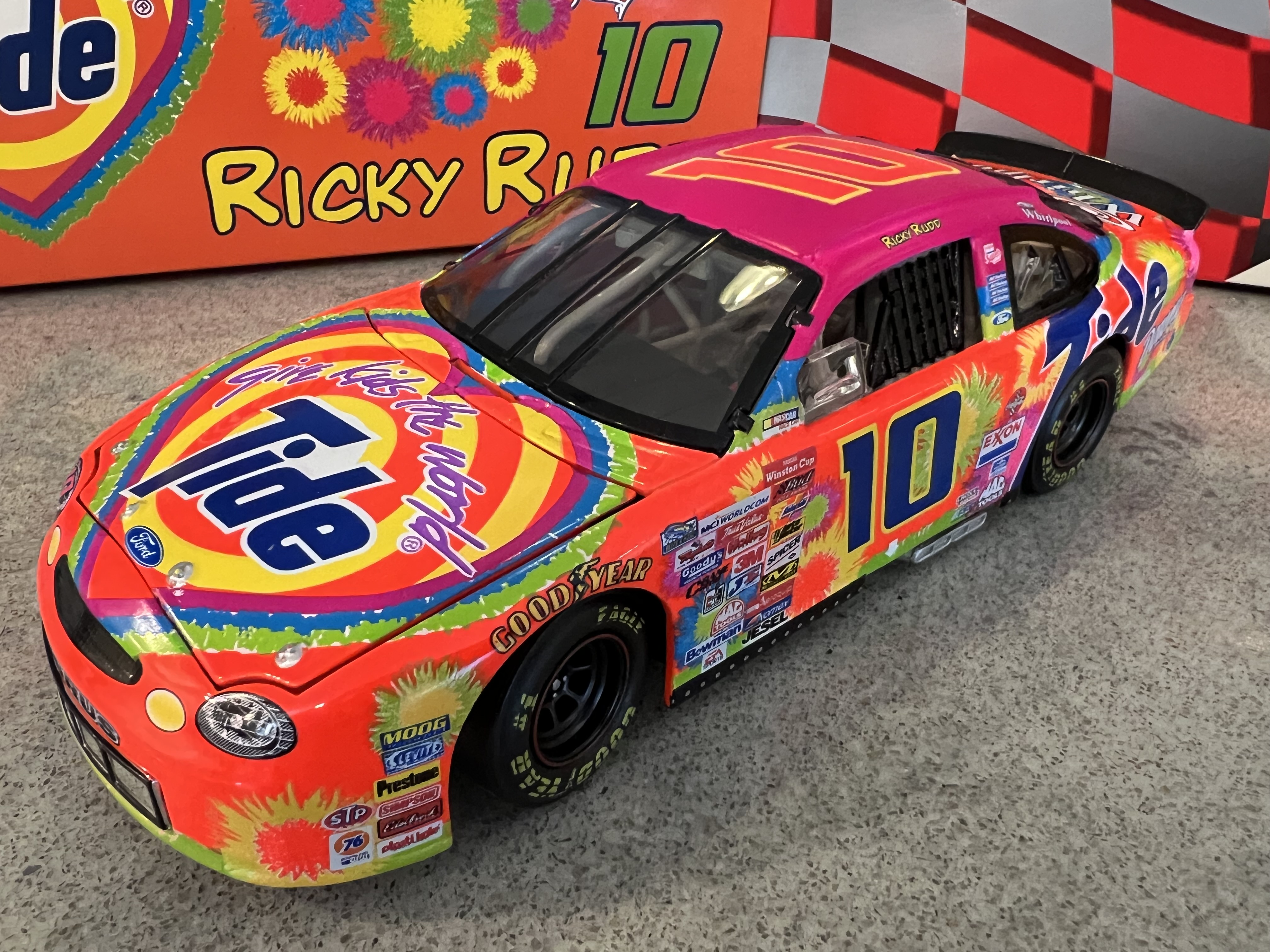 1999 Ricky Rudd #10 Tide / Give Kids the World Ford Taurus - Action Clear Window Bank 1:24