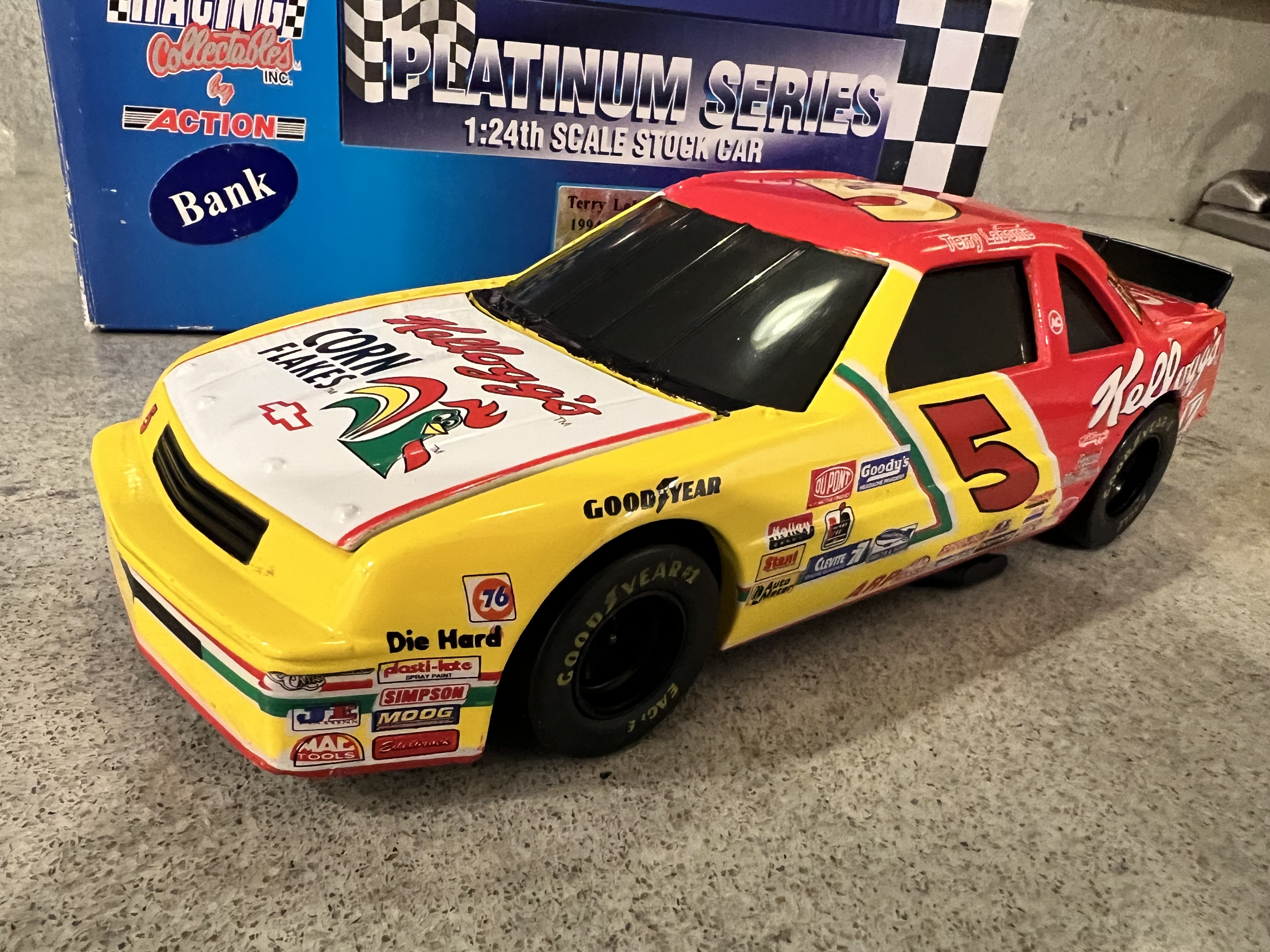 1994 Terry Labonte #5 Kellogg's Lumina - Action 1:24 BWB