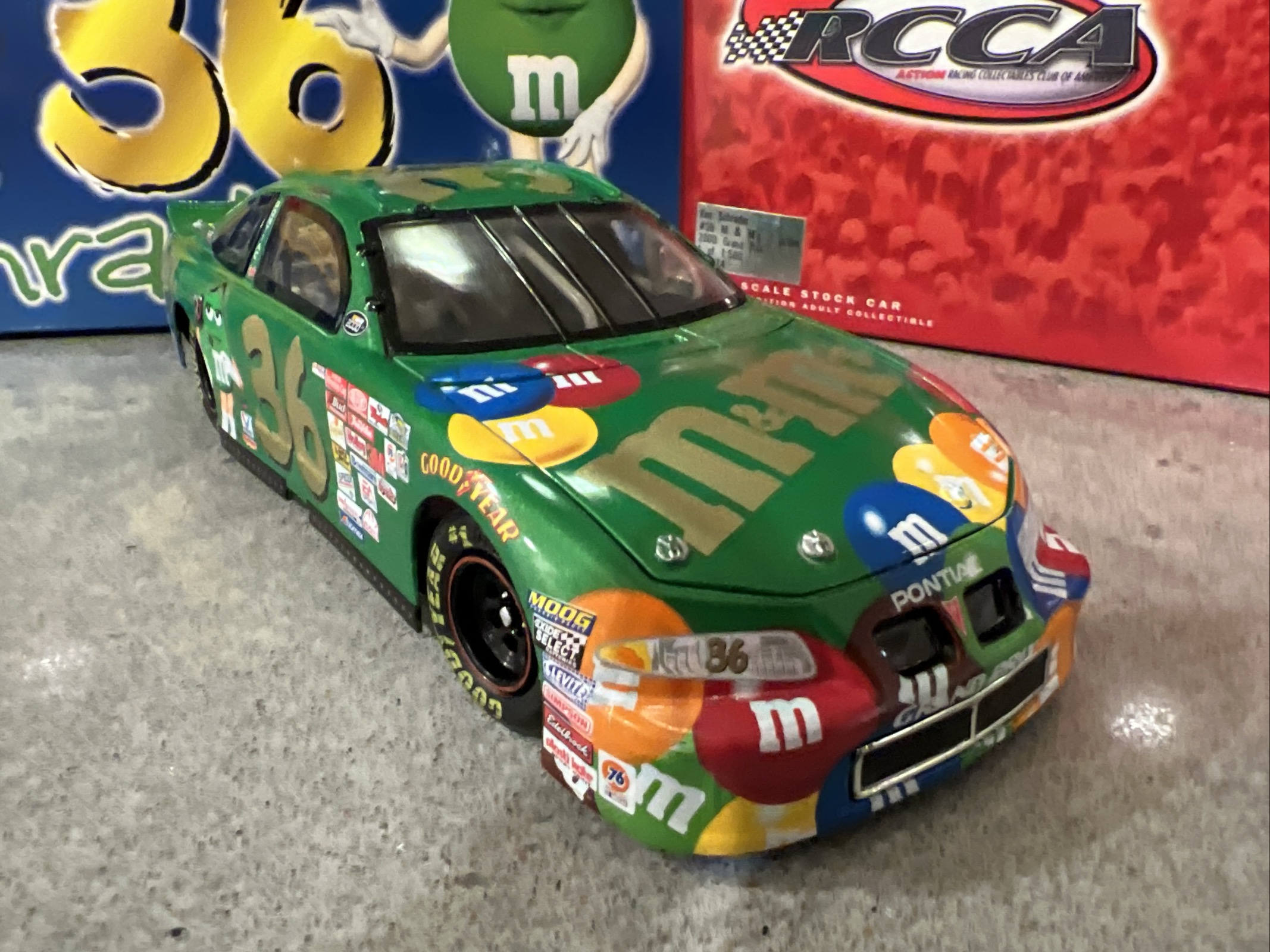 2000 Ken Schrader #36 Green M&M Pontiac - Action 1 of 1500