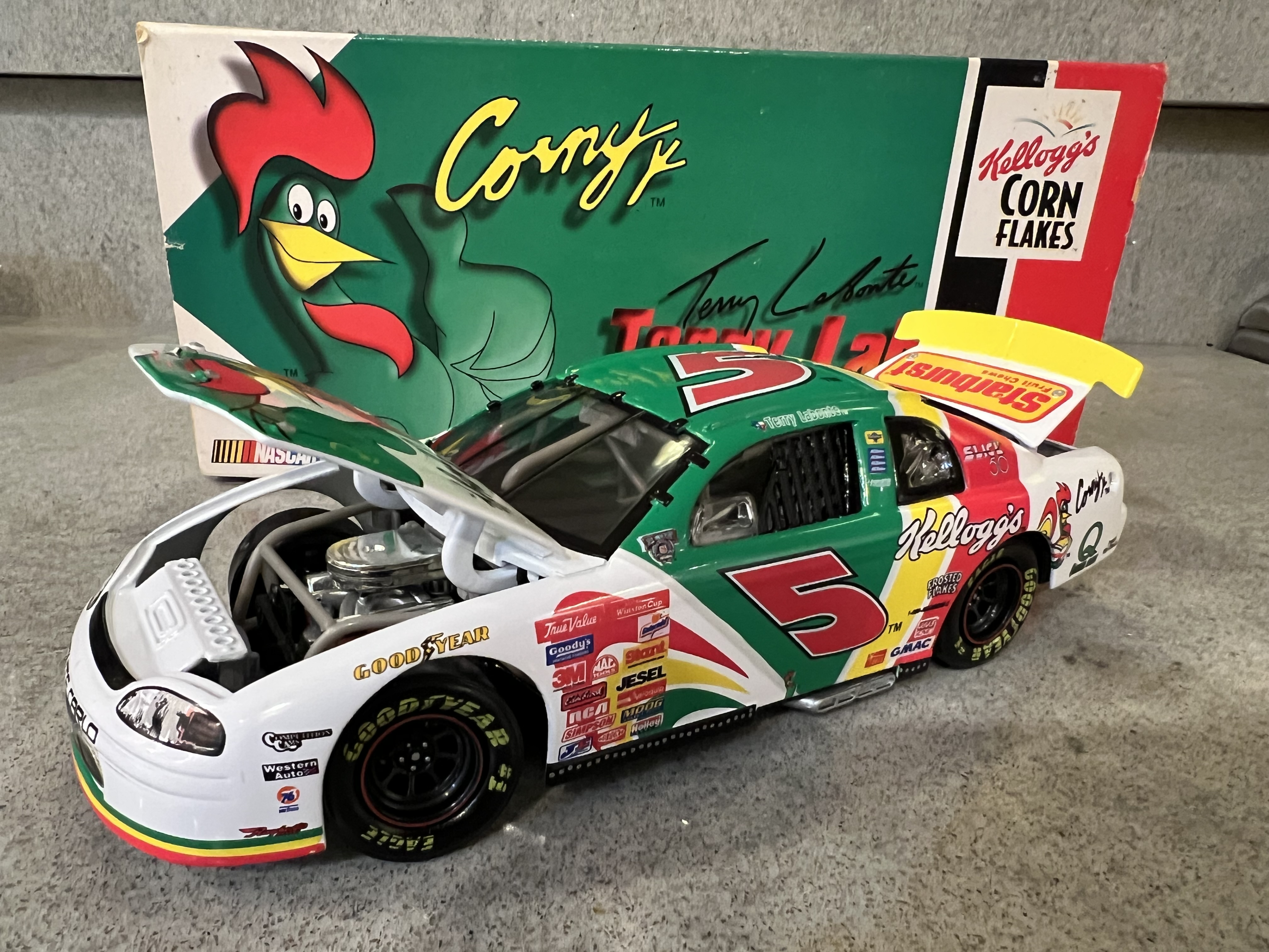1998 Terry Labonte #5 Kellogg's Corny Monte Carlo - Action 1:24 1 of 5000