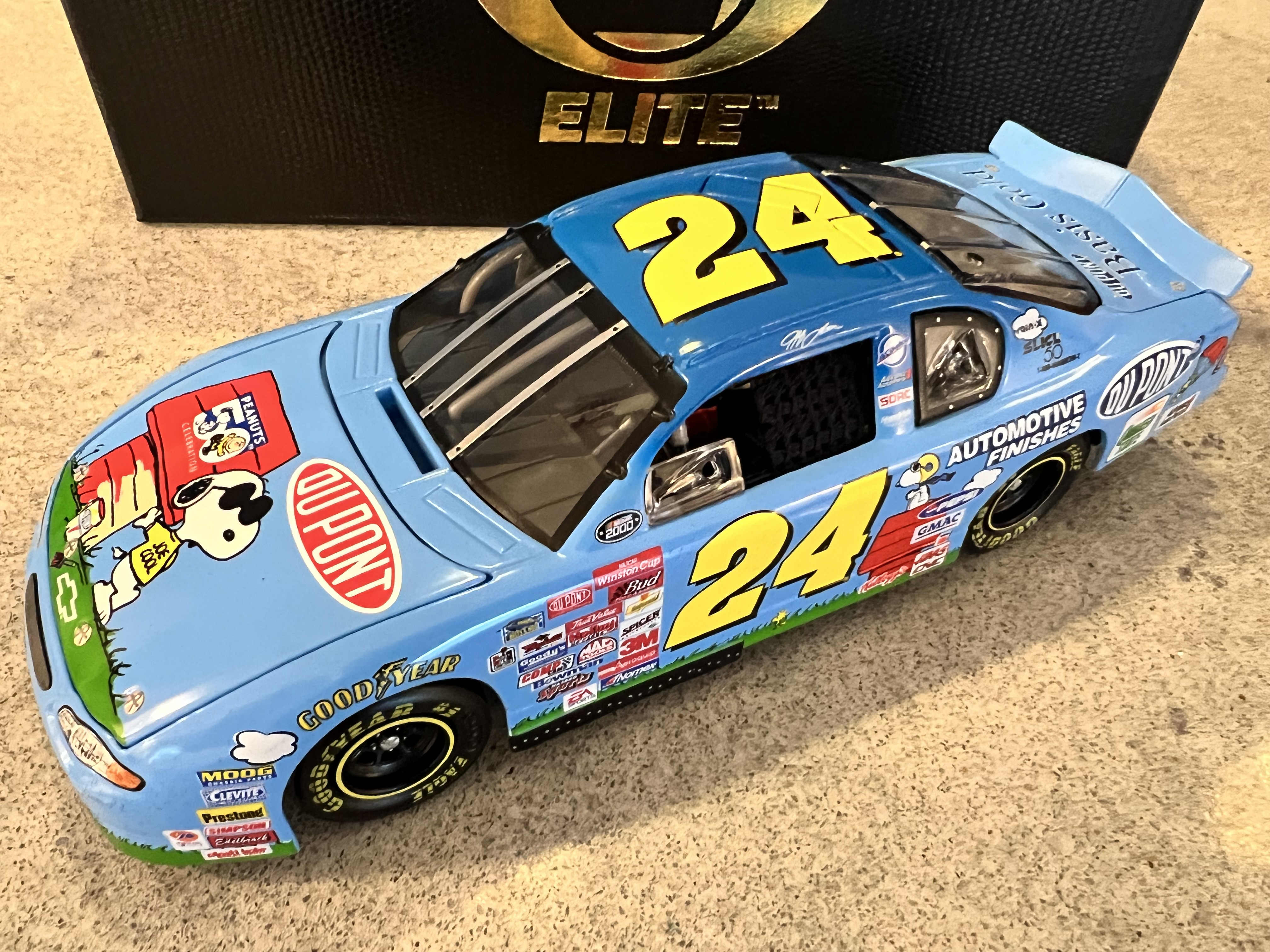2000 Jeff Gordon #24 Dupont/Peanuts Monte Carlo - Action Elite 1:24 1 of 3456