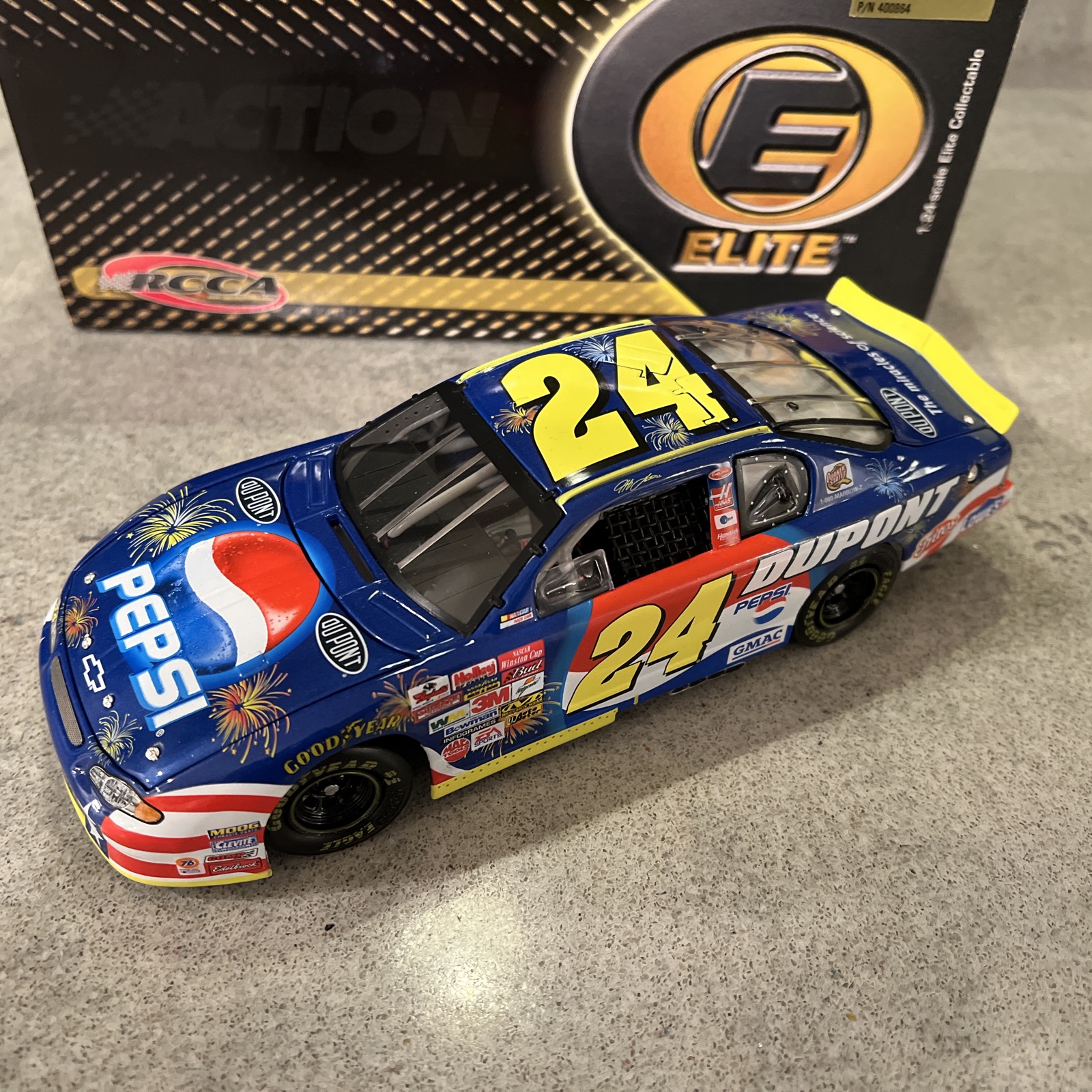 2002 Jeff Gordon #24 DuPont/Pepsi Monte Carlo - Action Elite 1:24